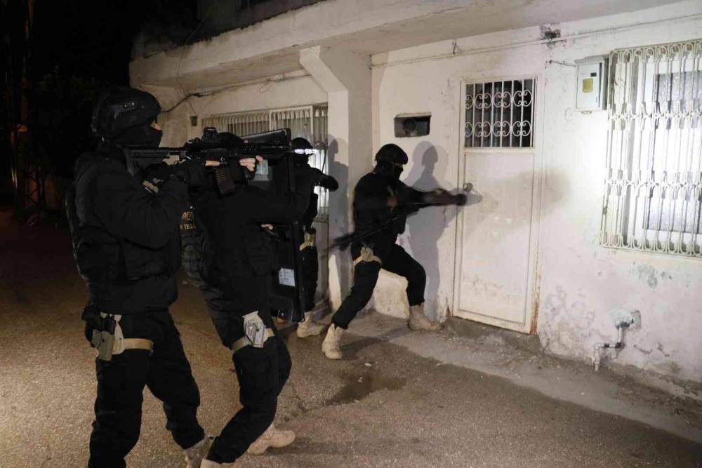 Adana’da terör örgütü DEAŞ’a şafak operasyonu: 7 gözaltı kararı
