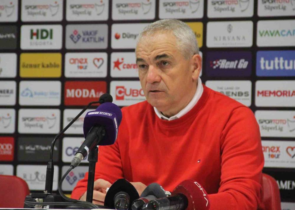 Rıza Çalımbay: "Fenerbahçe maçını kazanmak için ne gerekiyorsa yapacağız"
