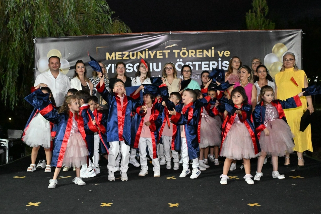 B&uuml;y&uuml;kşehir &Ccedil;ocuk Eğitim Merkezlerinde mezuniyet heyecanı