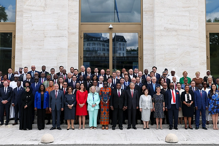 TBMM Başkanı Kurtulmuş, Cenevre’de aile fotoğrafında